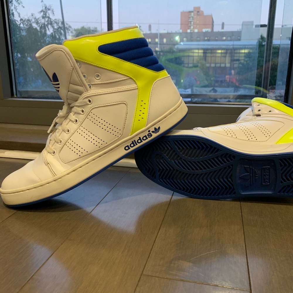 High top Adidas Originals.